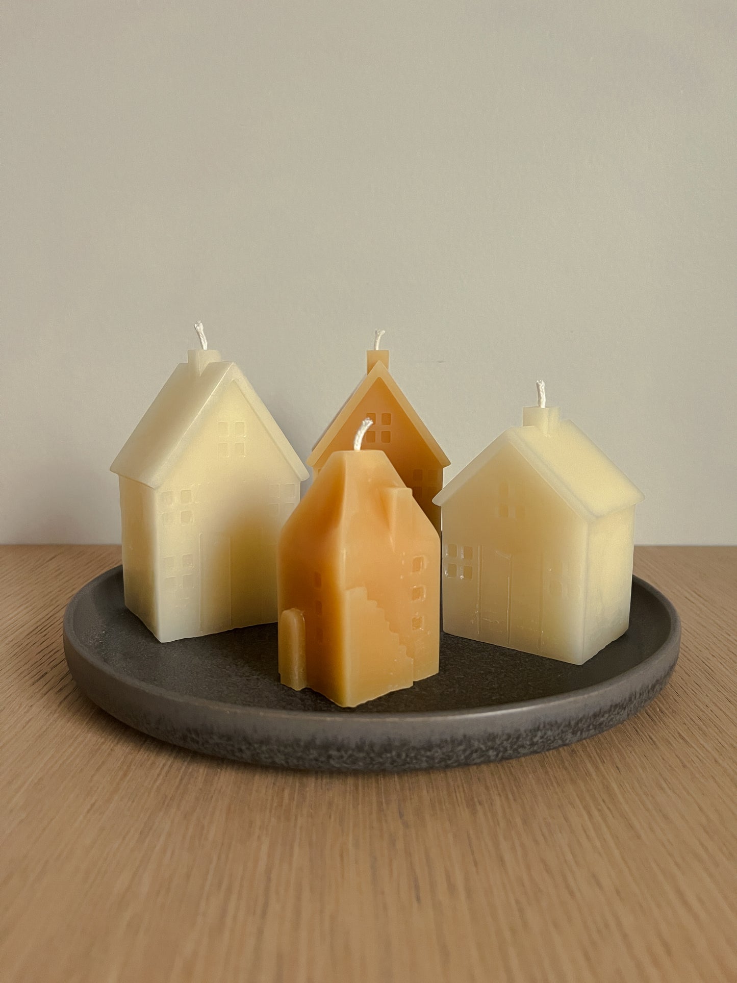 Beeswax Holiday Houses