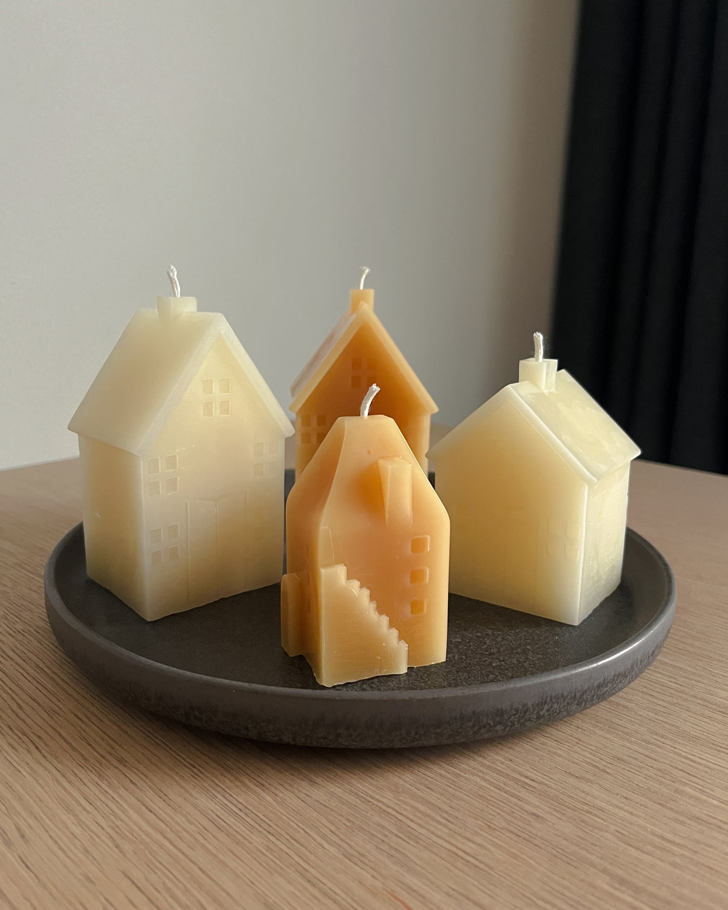 Beeswax Holiday Houses