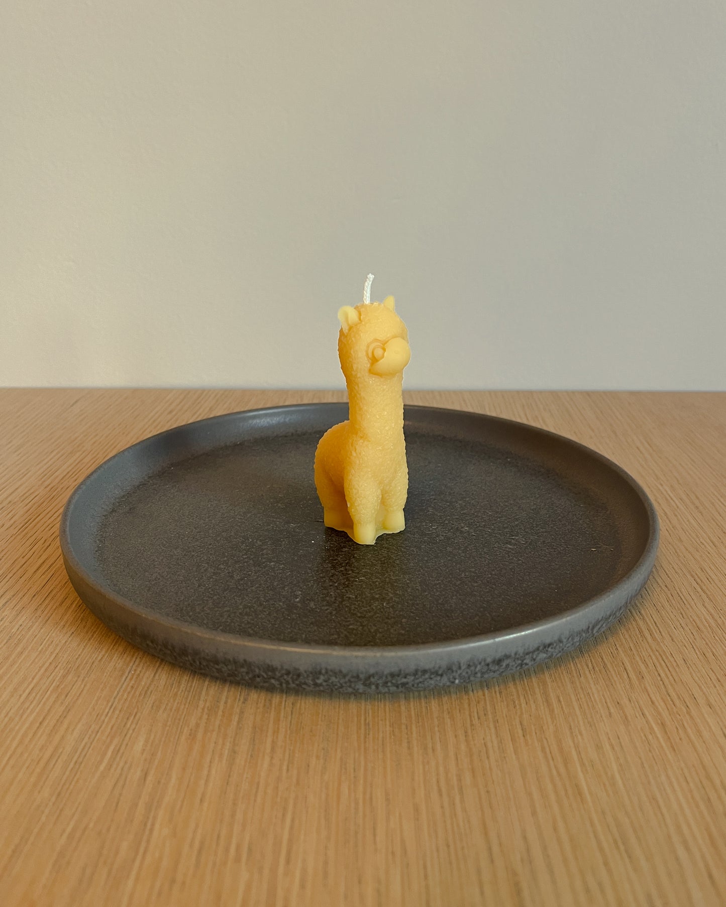 Beeswax Alpaca Candle