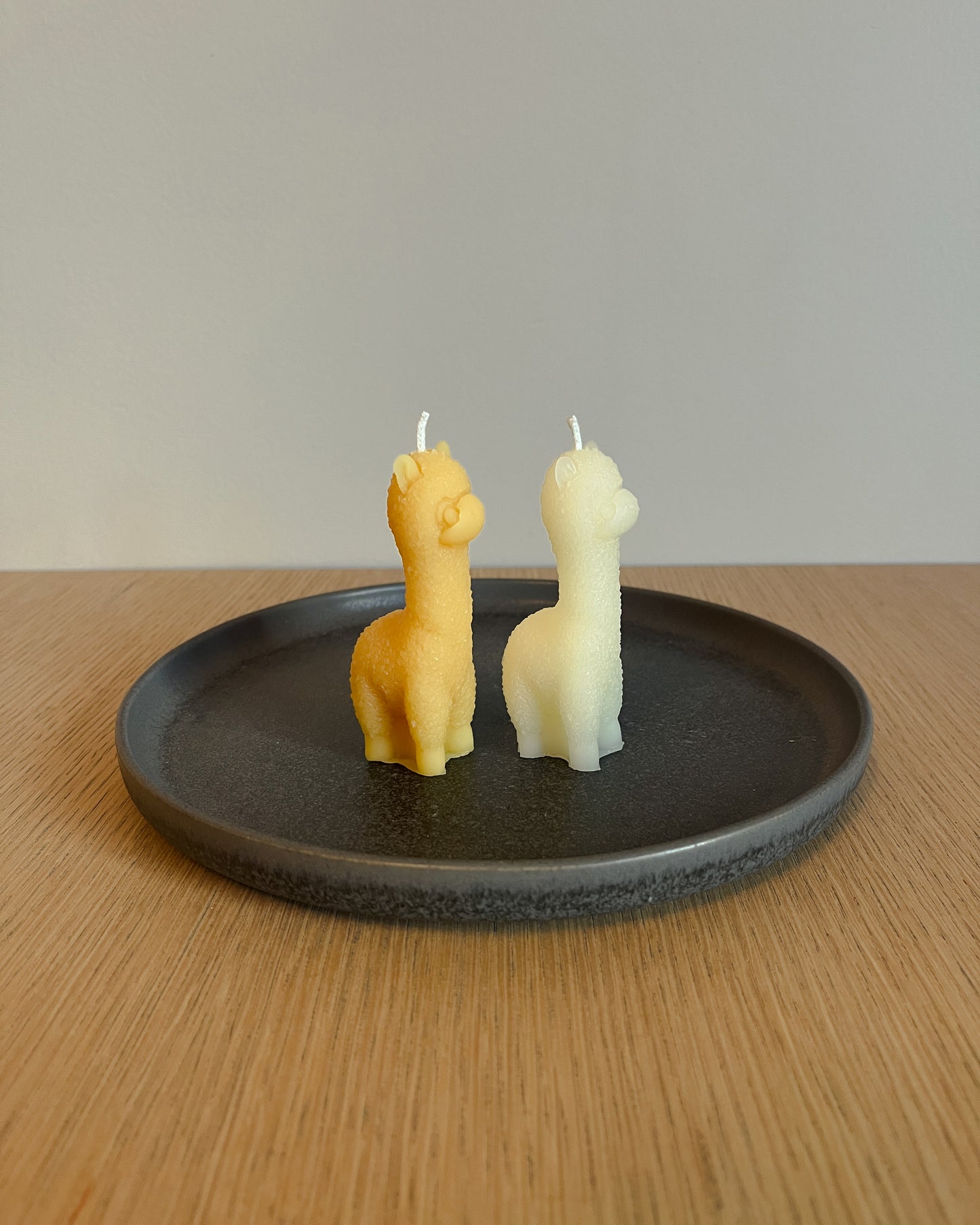 Beeswax Alpaca Candle