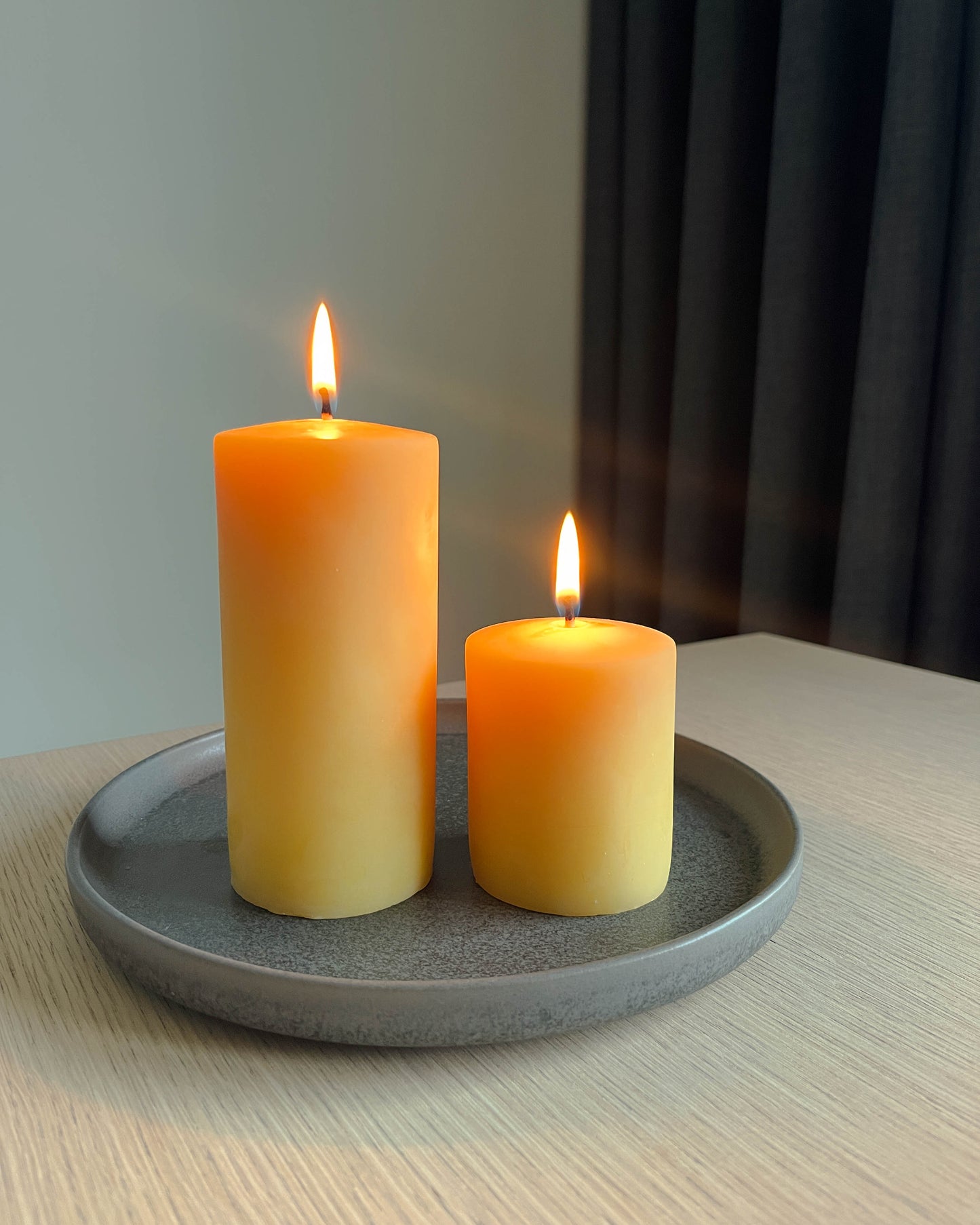 Beeswax Smooth Pillar Set